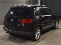 Volkswagen TIGUAN лот № 83 оценка 3  с аукциона в Японии 4