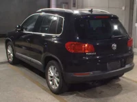 Volkswagen TIGUAN лот № 83 оценка 3  с аукциона в Японии 1