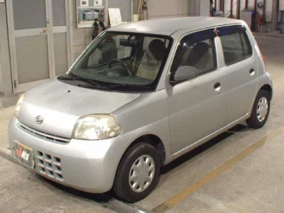 Daihatsu Esse
