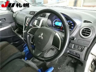 Mitsubishi EK CUSTOM