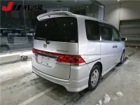 Honda STEP WAGON лот № 46 оценка 3  с аукциона в Японии 1