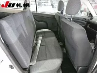 Toyota SUCCEED лот № 1074 оценка 3.5  с аукциона в Японии 8