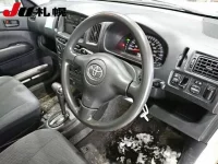 Toyota SUCCEED лот № 1074 оценка 3.5  с аукциона в Японии 2