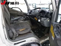 Toyota DYNA лот № 4001 оценка 3  с аукциона в Японии 2