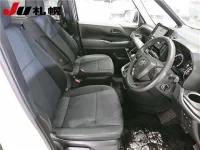 Toyota NOAH лот № 1159 оценка 4  с аукциона в Японии 4