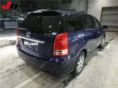 Toyota WISH  с аукциона в Японии
