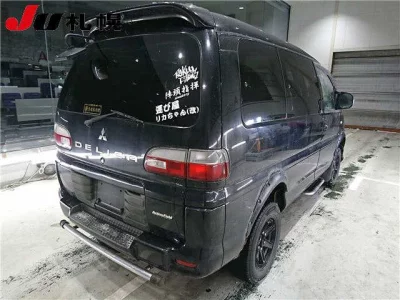 Mitsubishi DELICA