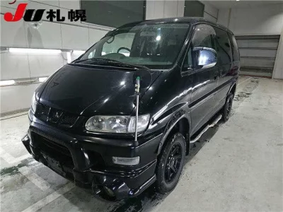 Mitsubishi DELICA