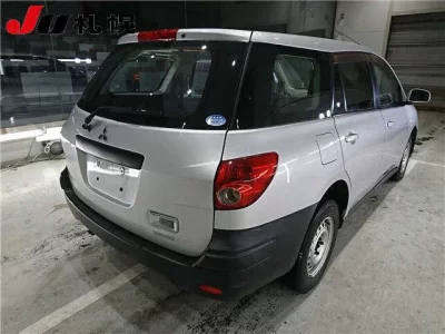 Mitsubishi LANCER VAN