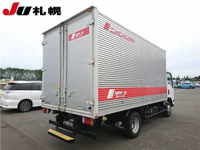 Isuzu ELF
