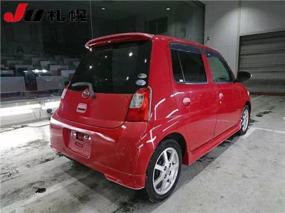 Daihatsu Esse