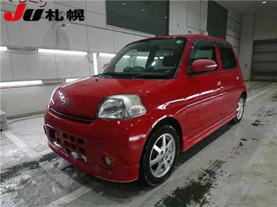 Daihatsu Esse