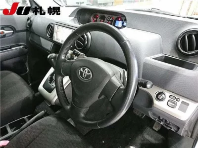 Toyota COROLLA RUMION