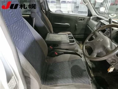 Nissan CARAVAN VAN