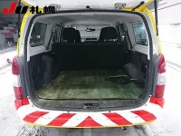 Toyota SUCCEED лот № 1294 оценка 3.5  с аукциона в Японии 6