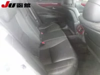 Lexus LS лот № 9210 оценка 4  с аукциона в Японии 7