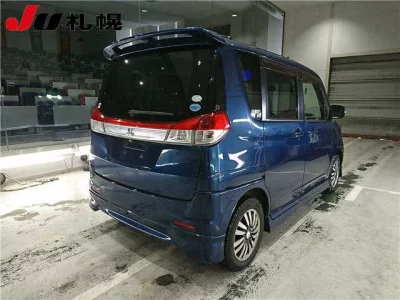 Mitsubishi DELICA D2