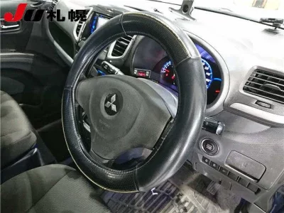 Mitsubishi DELICA D2