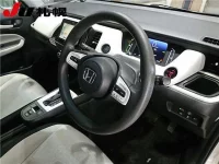 Honda FIT лот № 1304 оценка 4  с аукциона в Японии 2
