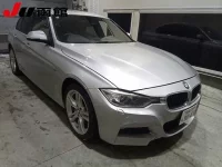 BMW 3-Series лот № 9218 оценка 3  с аукциона в Японии 3