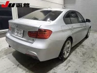 BMW 3-Series лот № 9218 оценка 3  с аукциона в Японии 4
