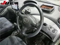 Toyota VITZ лот № 246 оценка R  с аукциона в Японии 2