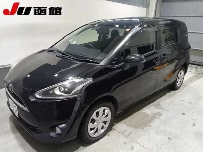 Toyota SIENTA  с аукциона в Японии