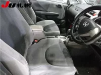Honda FIT лот № 205 оценка 3  с аукциона в Японии 4