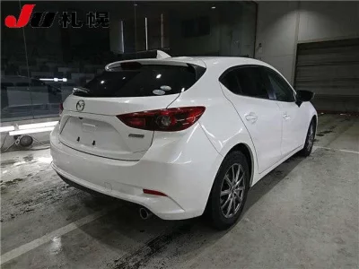 Mazda AXELA  с аукциона в Японии