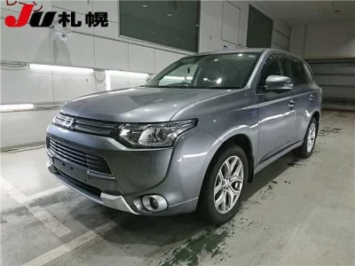 Mitsubishi OUTLANDER PHEV