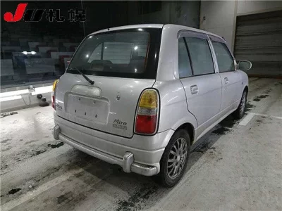 Daihatsu MIRA  с аукциона в Японии