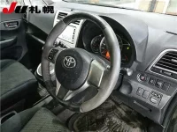 Toyota RACTIS лот № 259 оценка 3  с аукциона в Японии 2