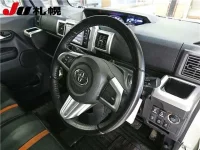 Toyota PIXIS MEGA лот № 651 оценка 4  с аукциона в Японии 2