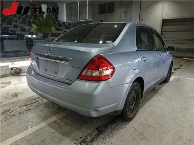 Nissan TIIDA LATIO