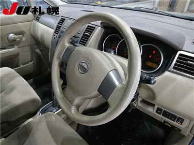 Nissan TIIDA LATIO