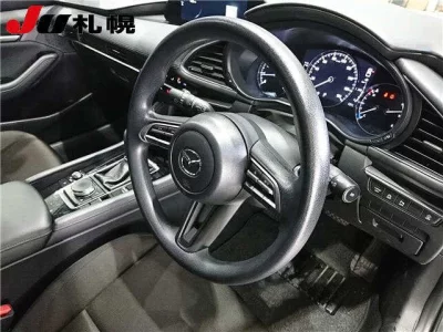 Mazda MAZDA3  с аукциона в Японии