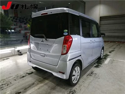 Mitsubishi EK SPACE