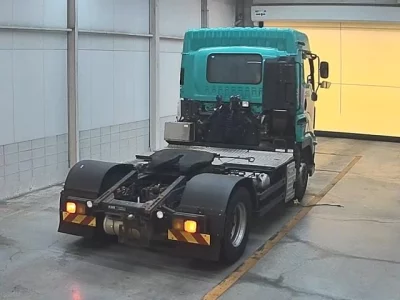 Isuzu TRUCK