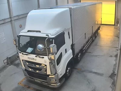 Isuzu TRUCK  с аукциона в Японии
