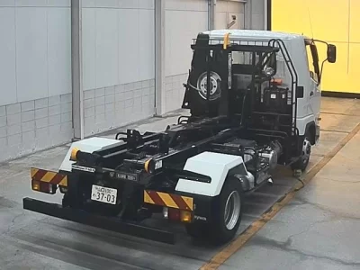 Mitsubishi FUSO FIGHTER