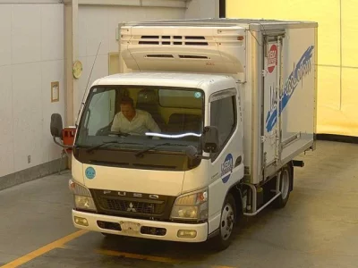 Mitsubishi CANTER  с аукциона в Японии