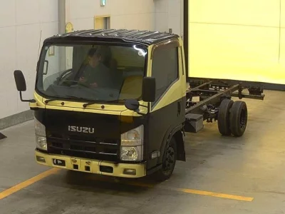 Isuzu ELF