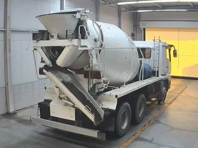 Mitsubishi FUSO TRUCK  с аукциона в Японии