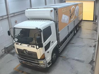 Hino TRUCK