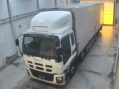 Isuzu TRUCK