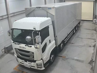 Isuzu TRUCK