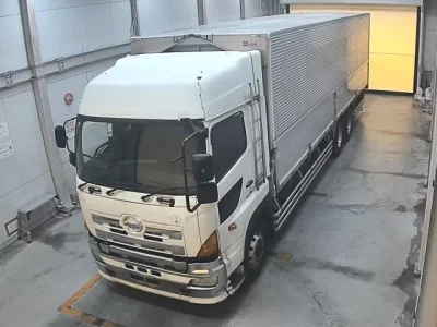 Hino TRUCK