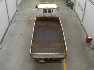 Mazda TITAN  с аукциона в Японии