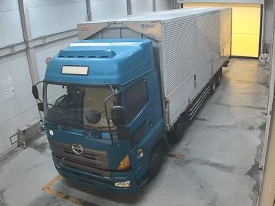 Hino TRUCK