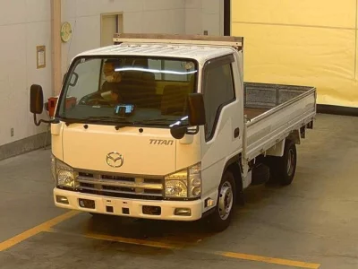 Mazda TITAN  с аукциона в Японии